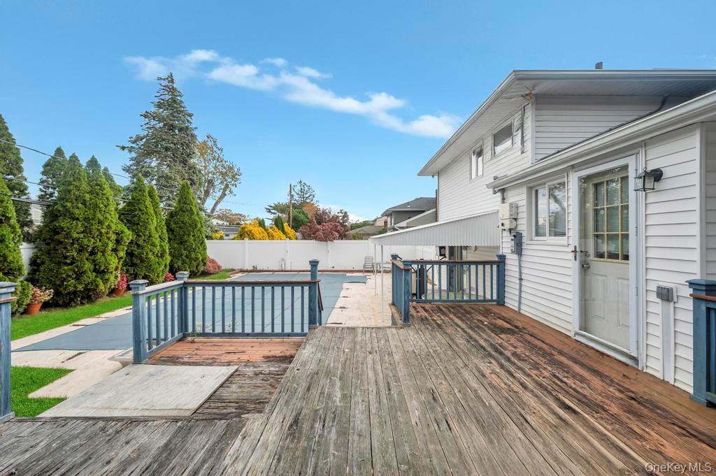 #8 photo, 19 Summit Street, Hicksville , NY 11801