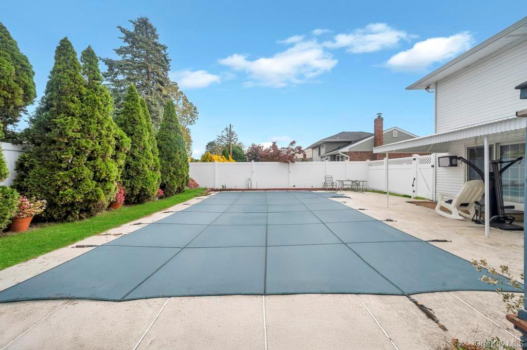 #9 photo, 19 Summit Street, Hicksville , NY 11801