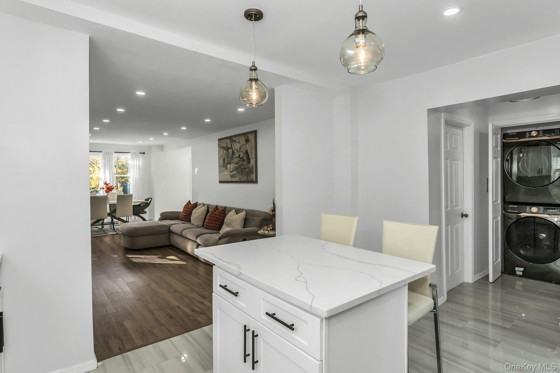 #12 photo, 42 13th Street, Locust Valley , NY 11560