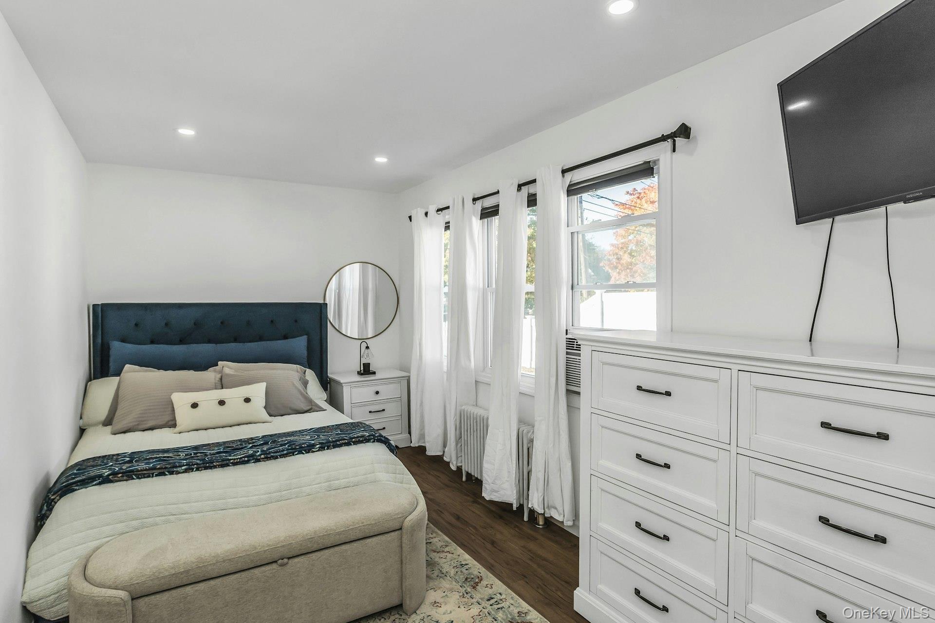 #15 photo, 42 13th Street, Locust Valley , NY 11560