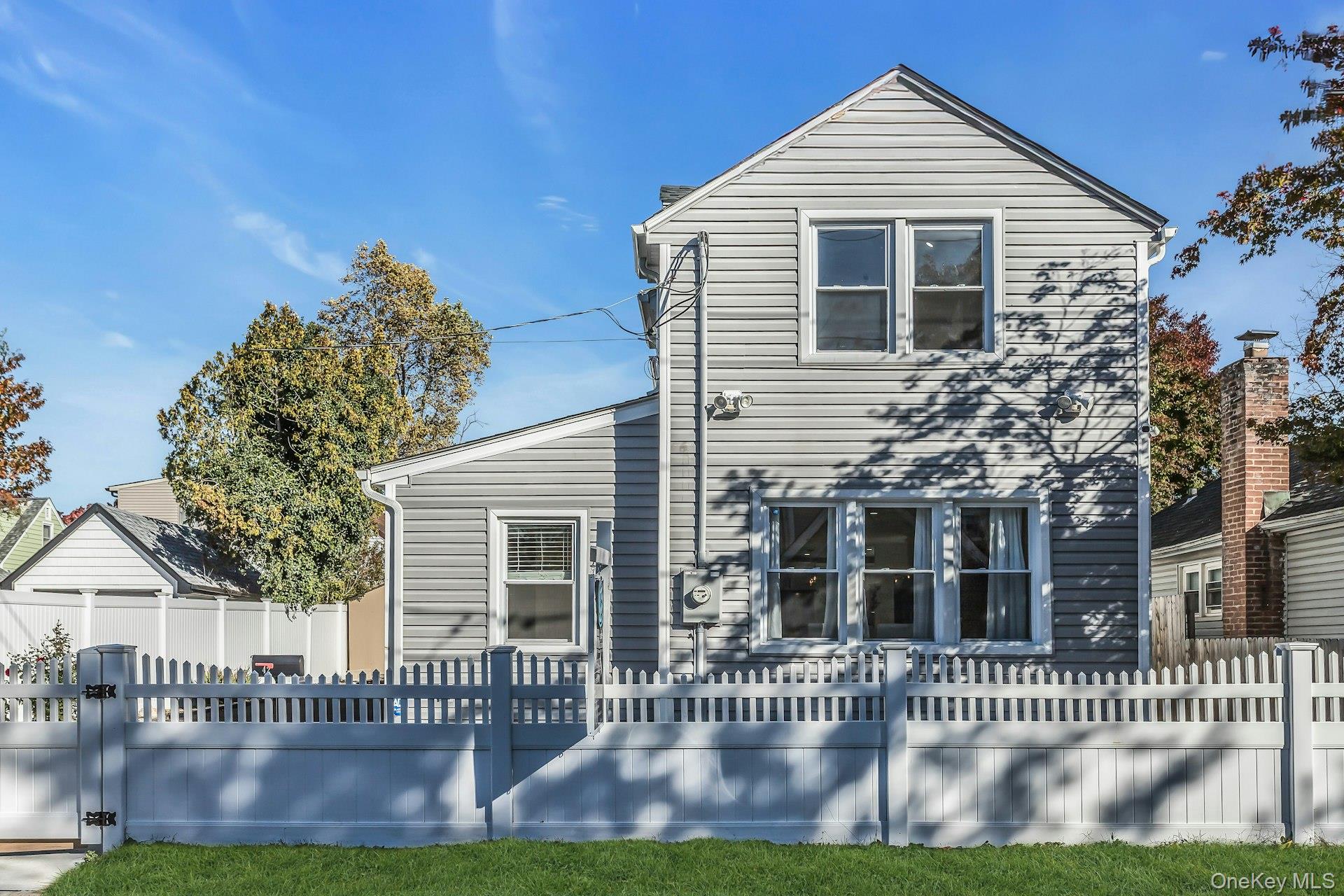 #3 photo, 42 13th Street, Locust Valley , NY 11560