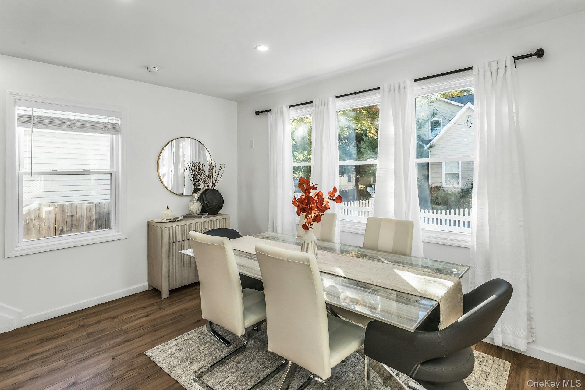 #6 photo, 42 13th Street, Locust Valley , NY 11560