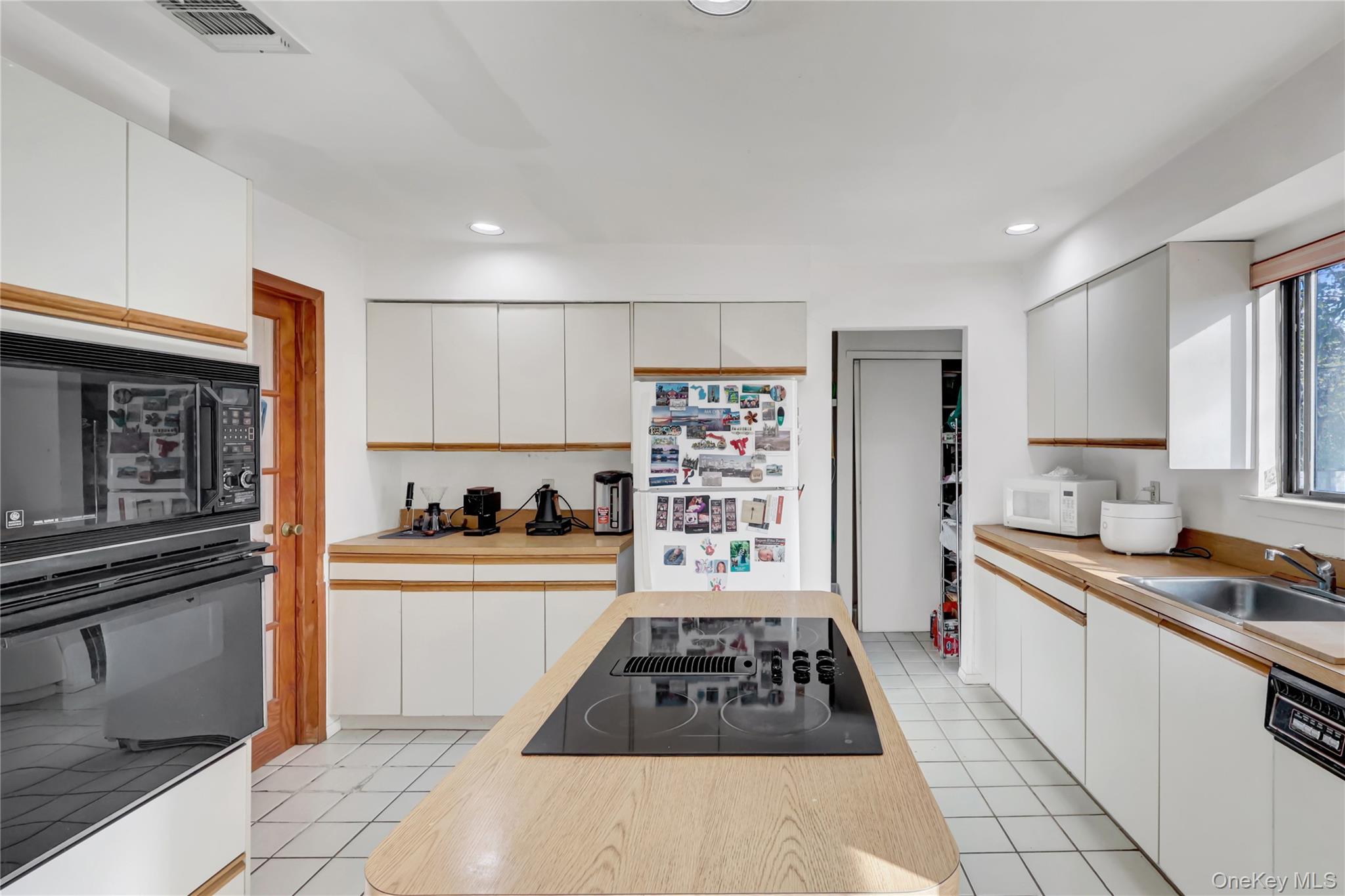 #17 photo, 26 Anne Drive, Hicksville , NY 11801