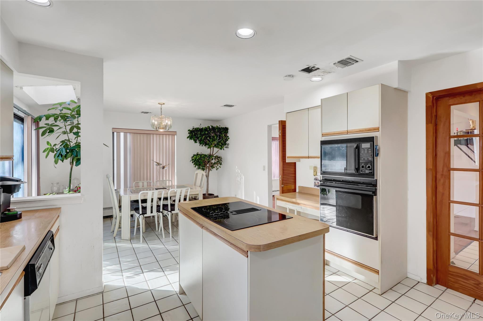 #18 photo, 26 Anne Drive, Hicksville , NY 11801