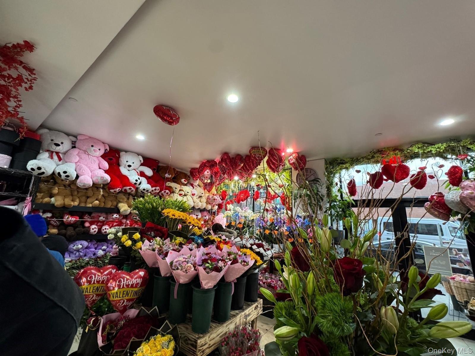 #4 photo, 107-07 Northern Boulevard, Corona , NY 11368