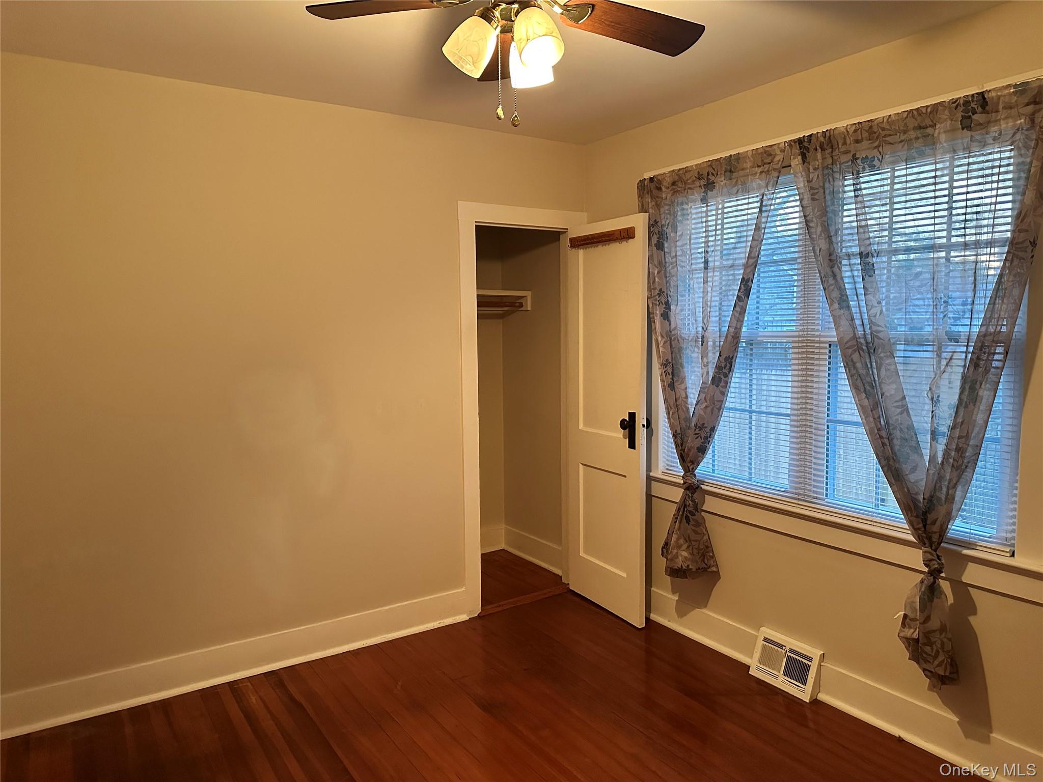 #13 photo, 517 Flint Street, Greenport , NY 11944