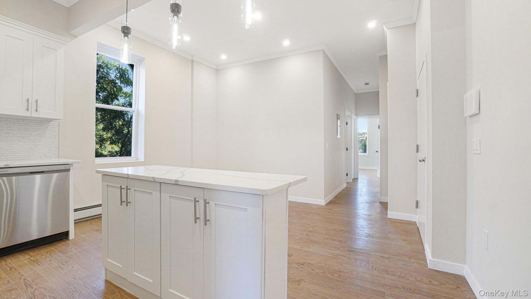 #3 photo, 386 Chauncey Street, Brooklyn , NY 11233