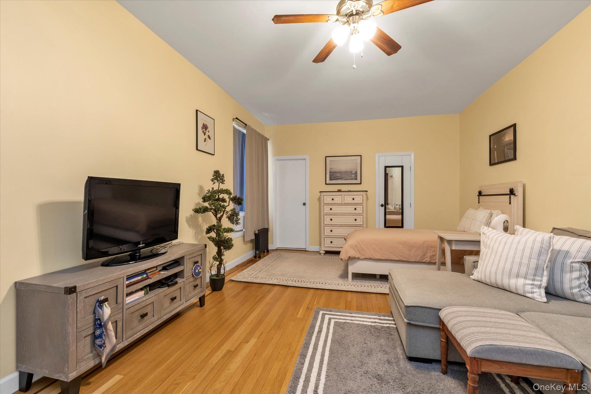 #7 photo, 160-15 Powells Cove Boulevard, Beechhurst , NY 11357