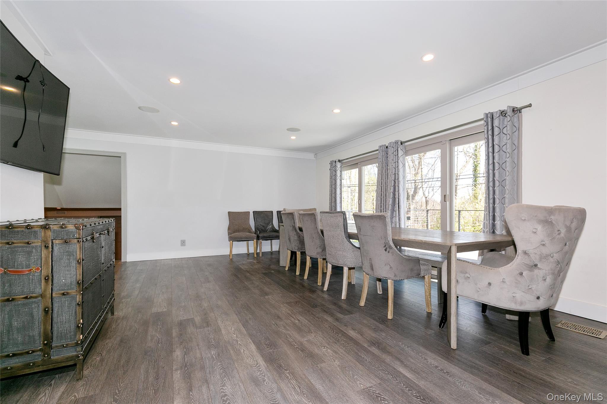 #6 photo, 22 Olive Street, Lake Success , NY 11020