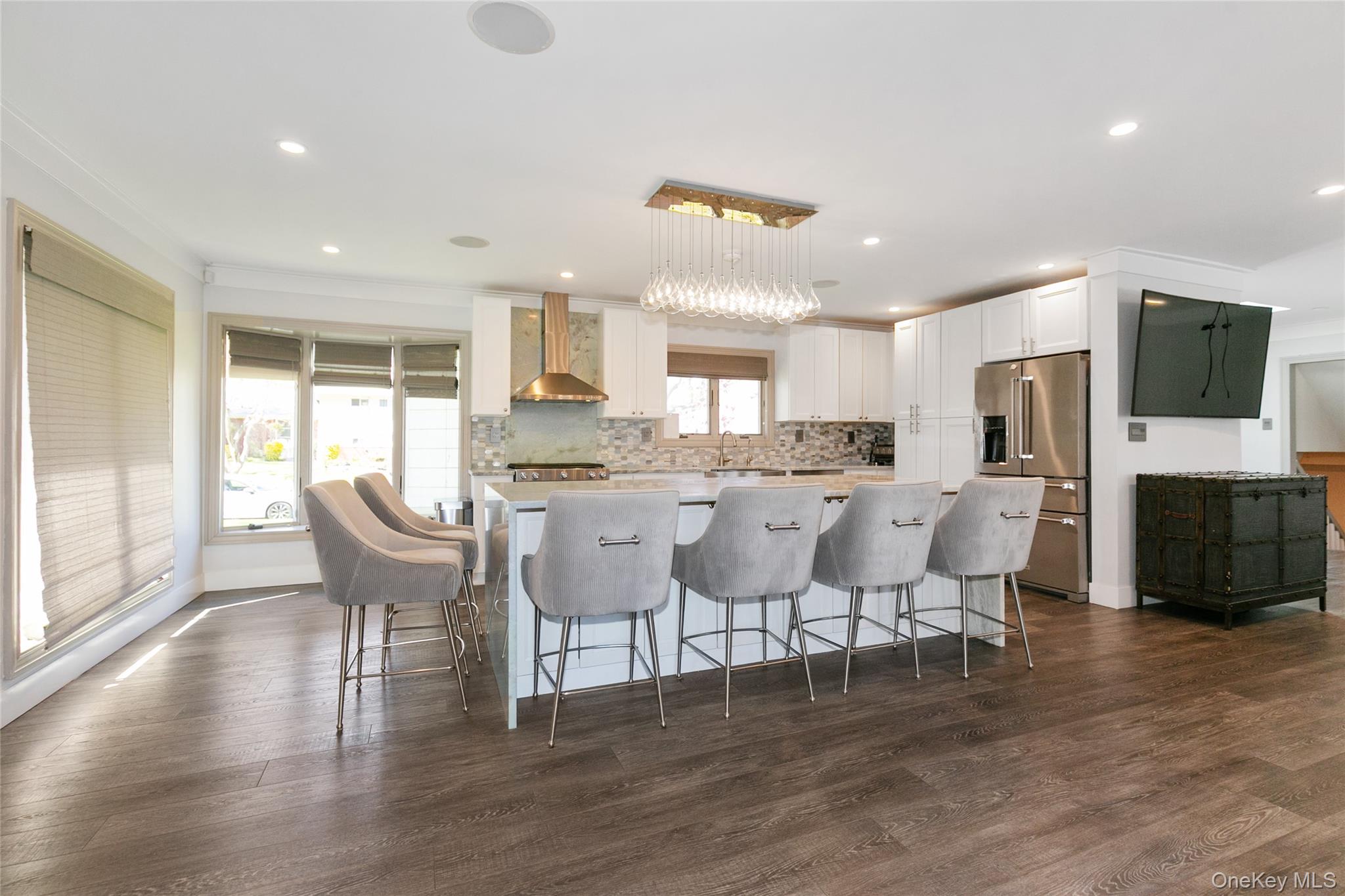 #9 photo, 22 Olive Street, Lake Success , NY 11020