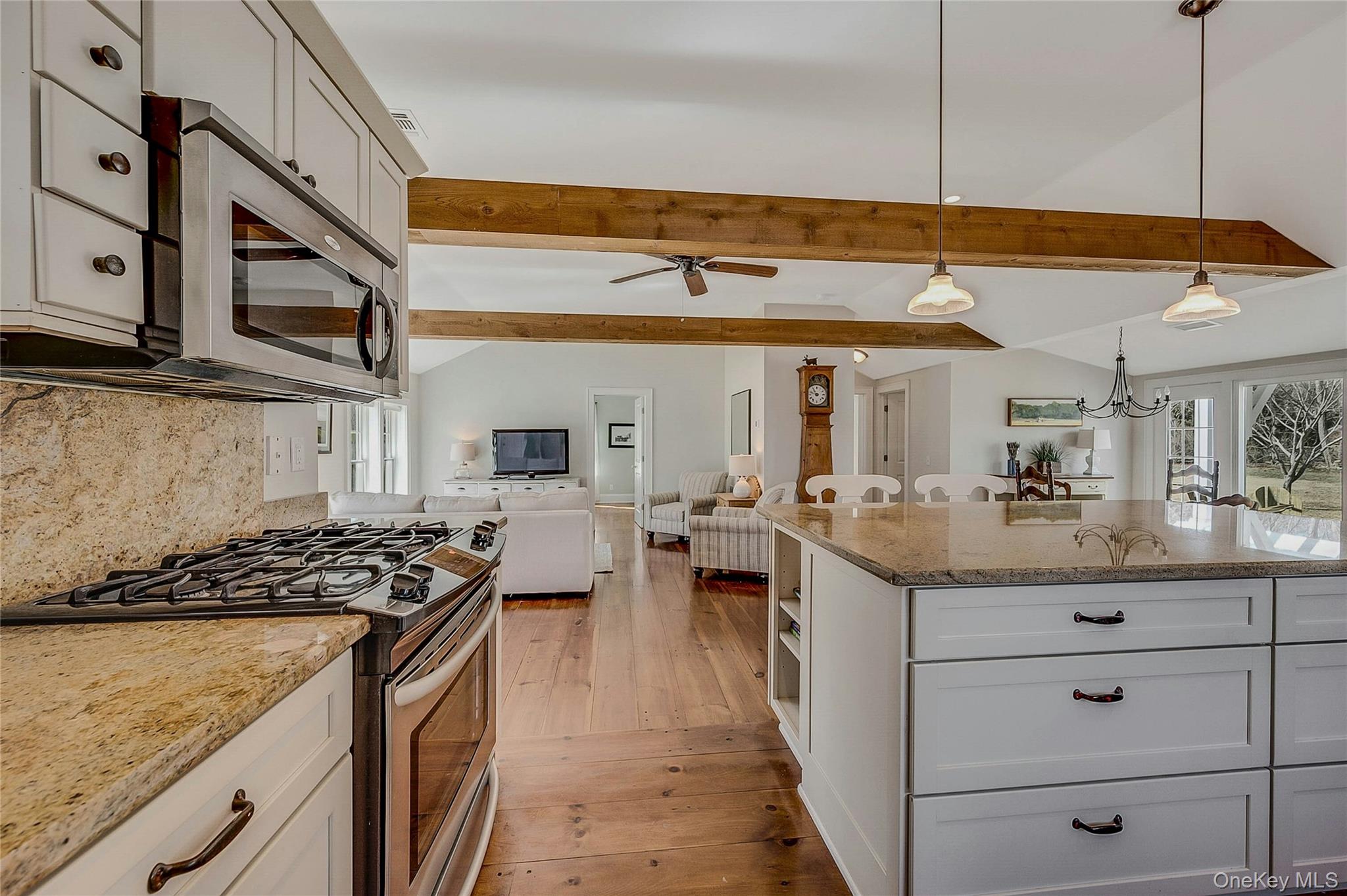 #11 photo, 635 Strohson Road, Cutchogue , NY 11935