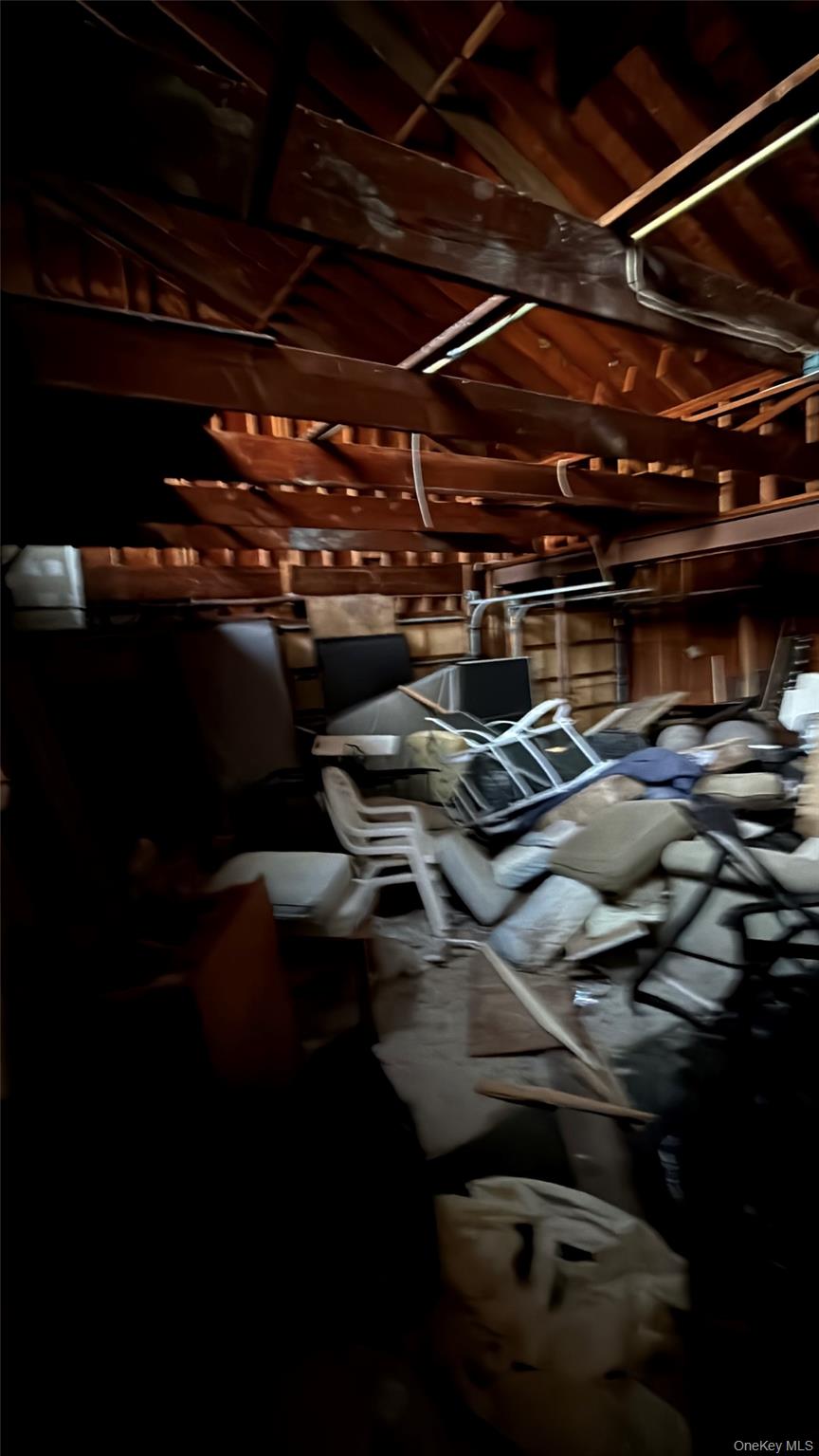 #17 photo, 23 N Quarter Road, Westhampton , NY 11977