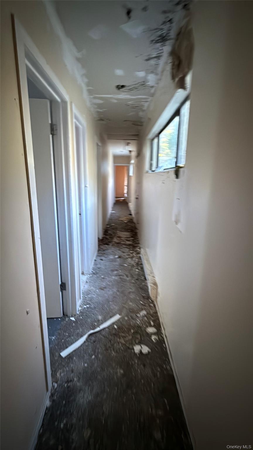 #9 photo, 23 N Quarter Road, Westhampton , NY 11977