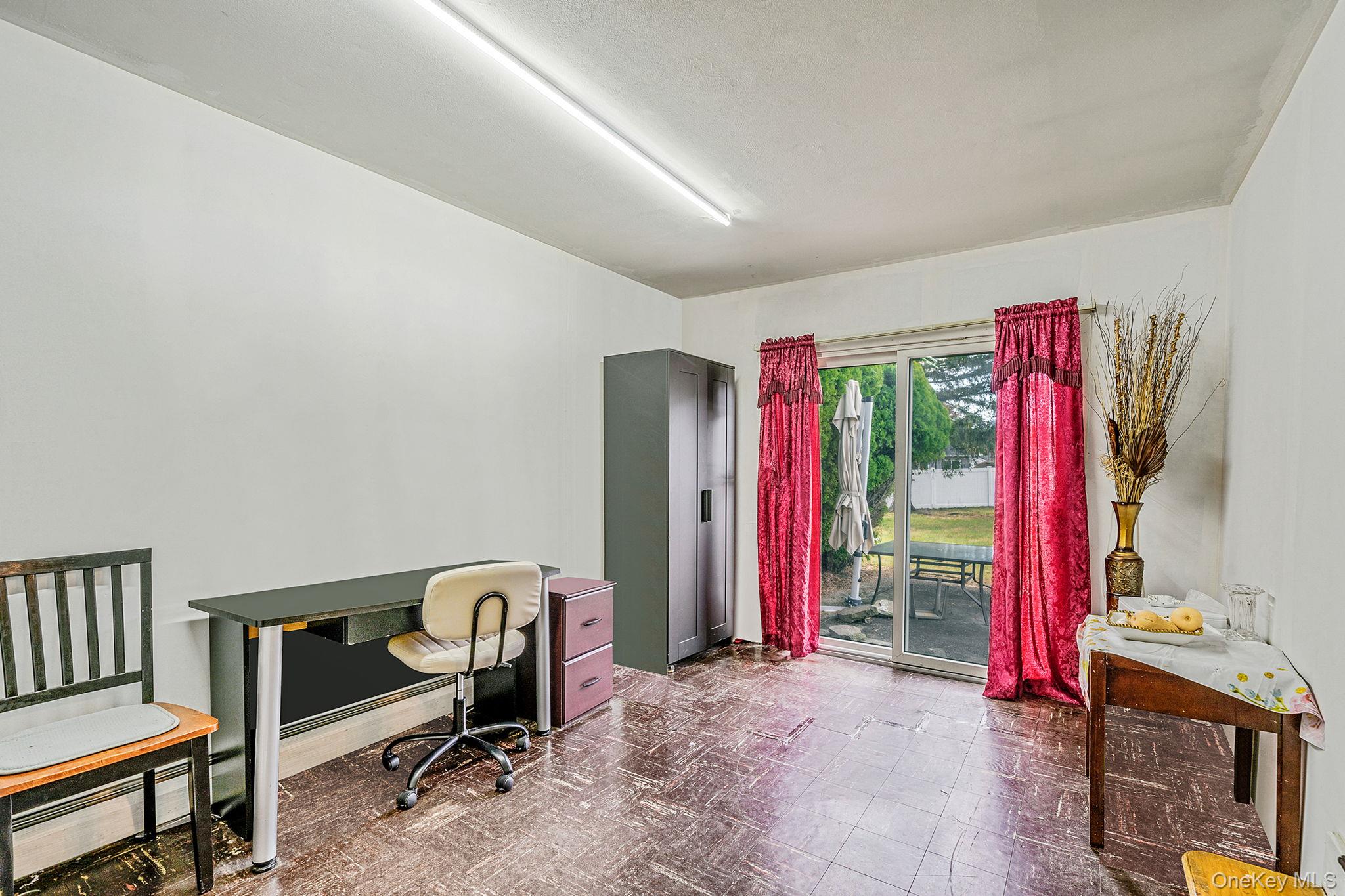 #6 photo, 27 Kenwood Drive, Bohemia , NY 11716