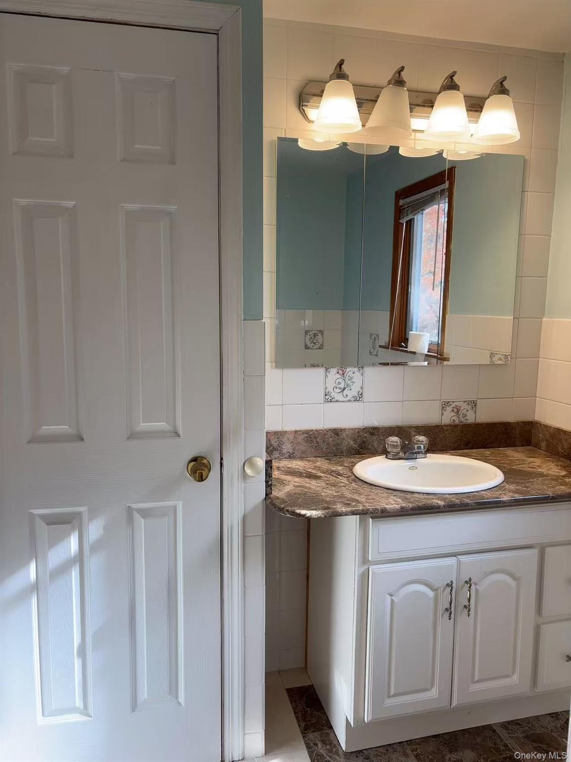 #17 photo, 1010 Brent Drive, Wantagh , NY 11793