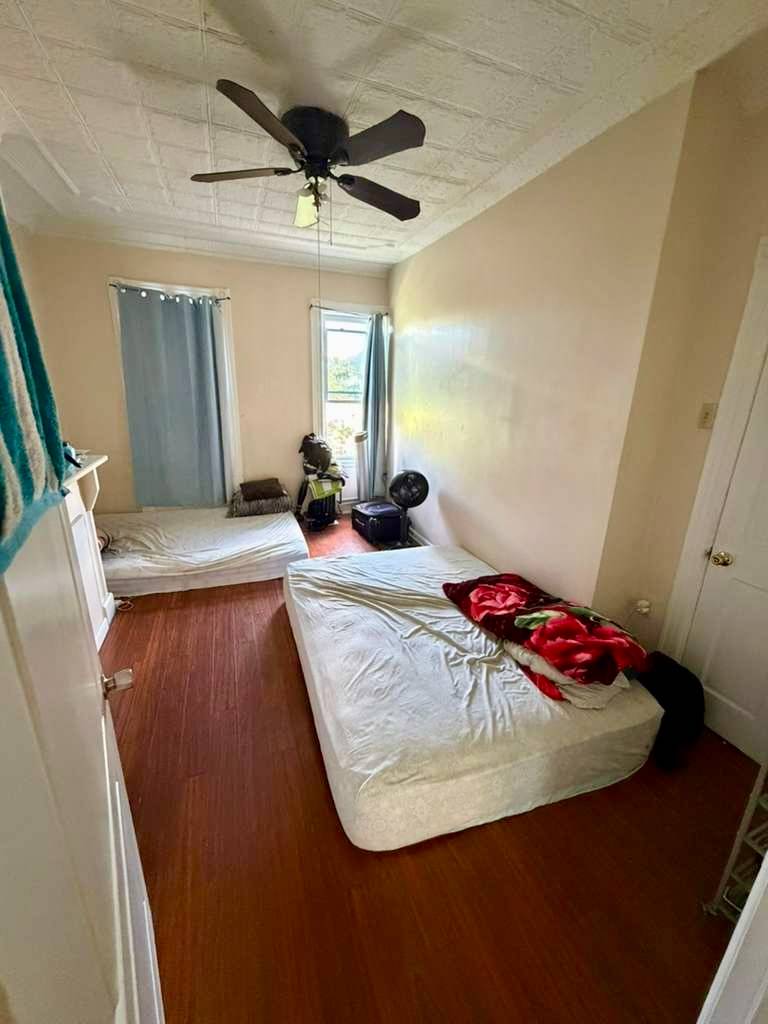 #11 photo, 406 Chestnut St, East New York , NY 11208