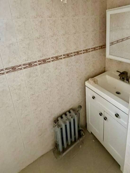 #27 photo, 406 Chestnut St, East New York , NY 11208