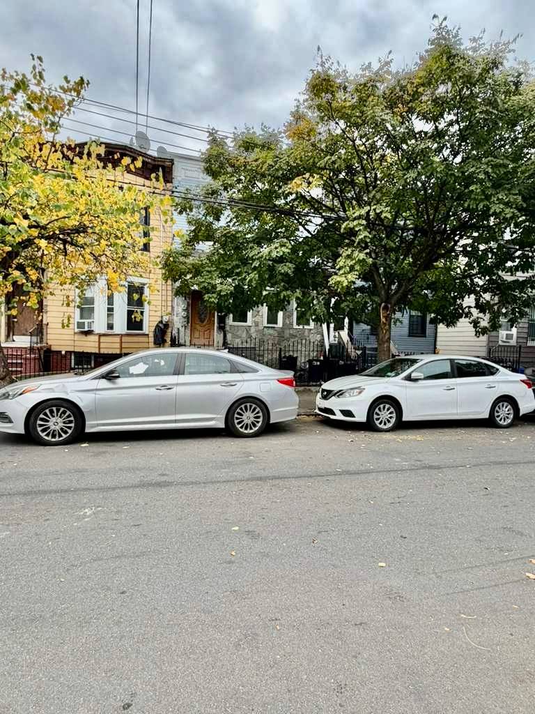 #4 photo, 406 Chestnut St, East New York , NY 11208