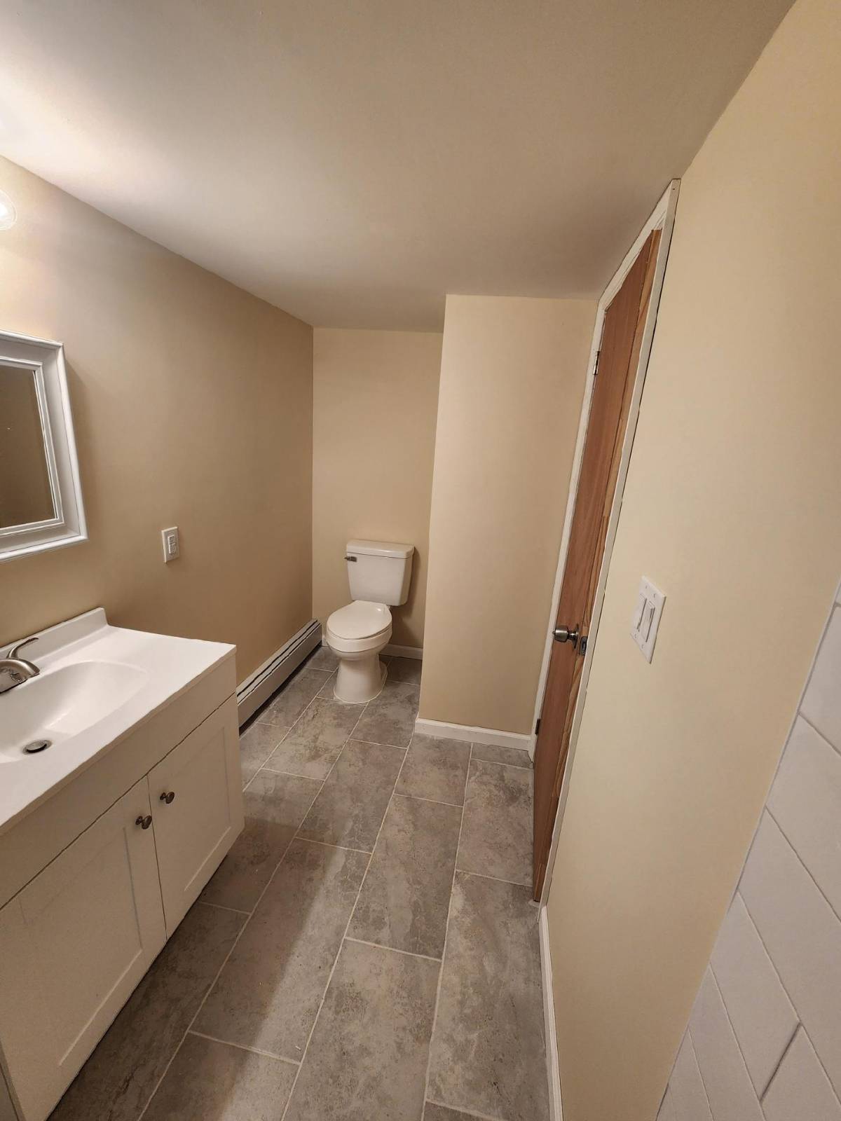 #6 photo, 24 Poplar Pl, #2, Bay Shore , NY 11706