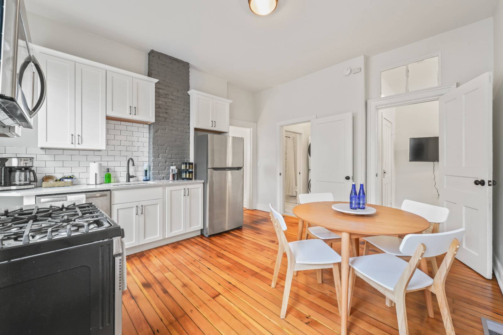 #14 photo, 1 Oak Street, Saratoga Springs , NY 12866