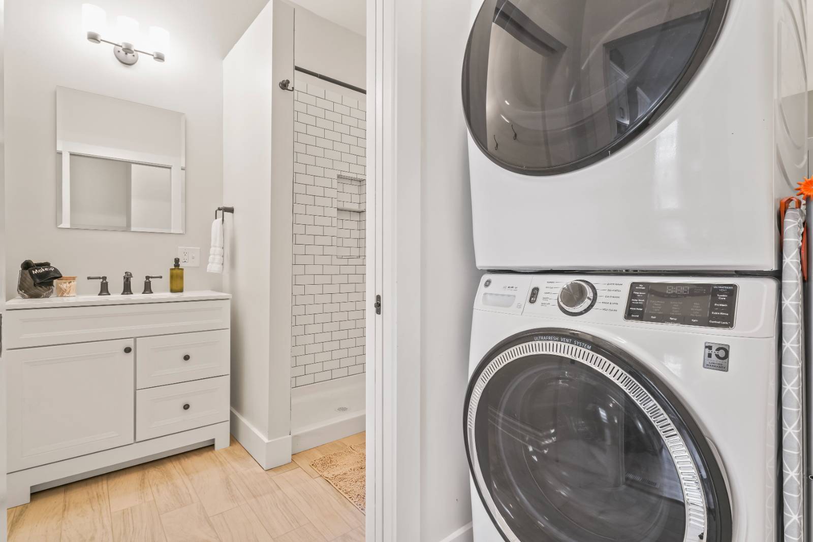 #17 photo, 1 Oak Street, Saratoga Springs , NY 12866