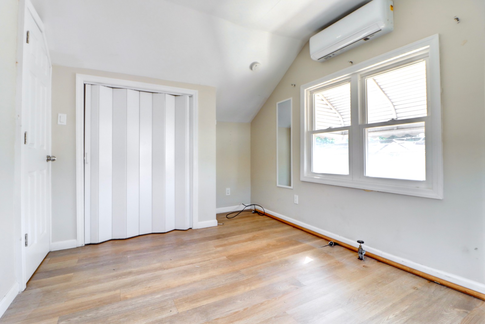 #13 photo, 13011 147 street, Jamaica , NY 11436