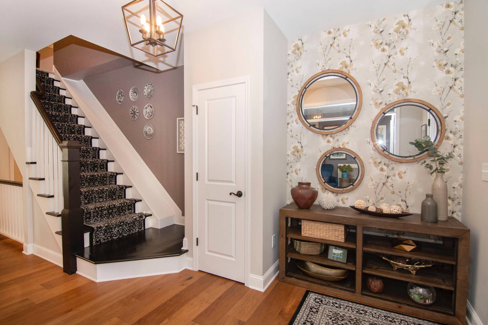 #11 photo, 26 Saw Mill Ct, Saratoga Springs , NY 12866