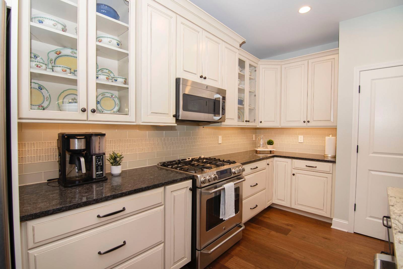 #29 photo, 26 Saw Mill Ct, Saratoga Springs , NY 12866