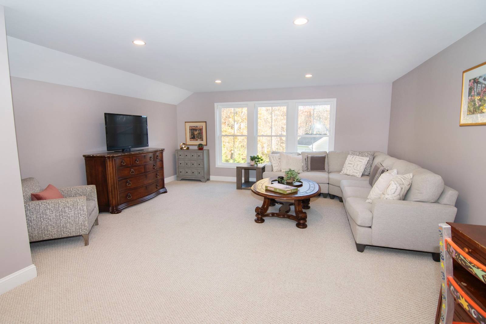 #42 photo, 26 Saw Mill Ct, Saratoga Springs , NY 12866