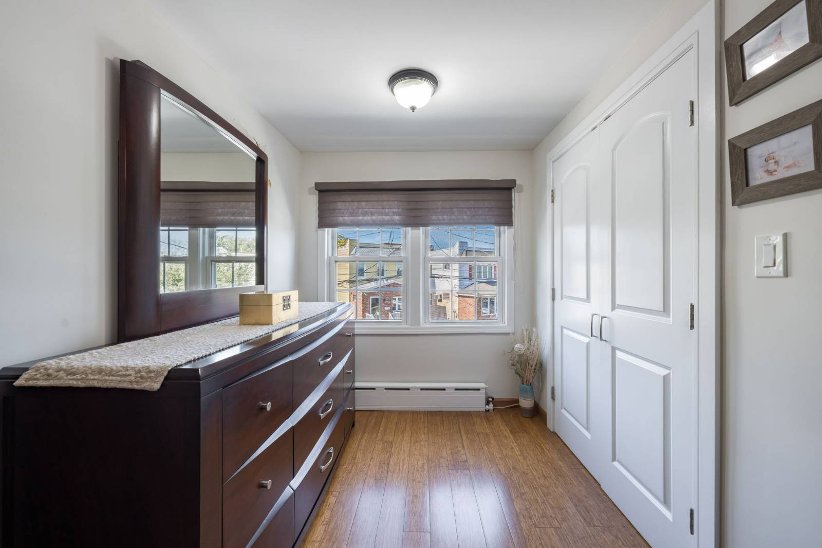 #29 photo, 58-33 71 St, Maspeth , NY 11378