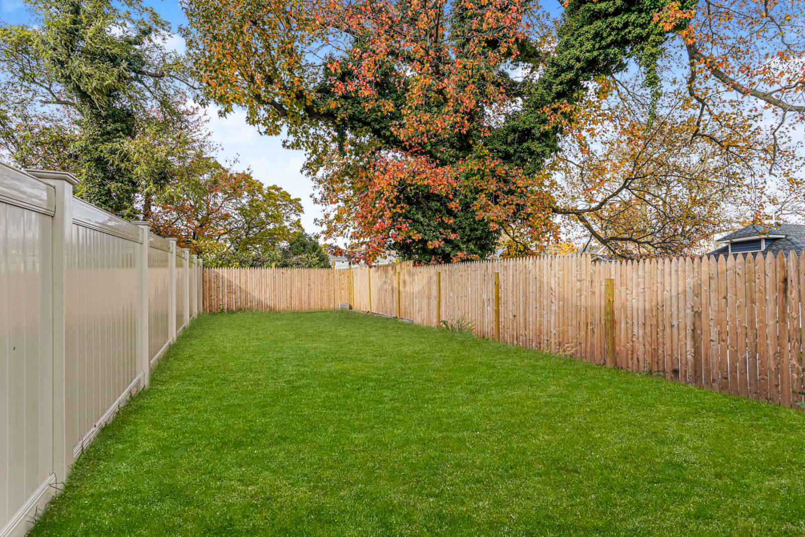 #24 photo, 9 Russel St., Staten Island , NY 10308