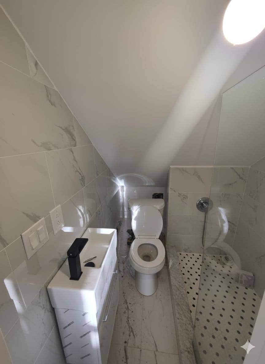 #11 photo, 10035  204th Street, Hollis , NY 11423