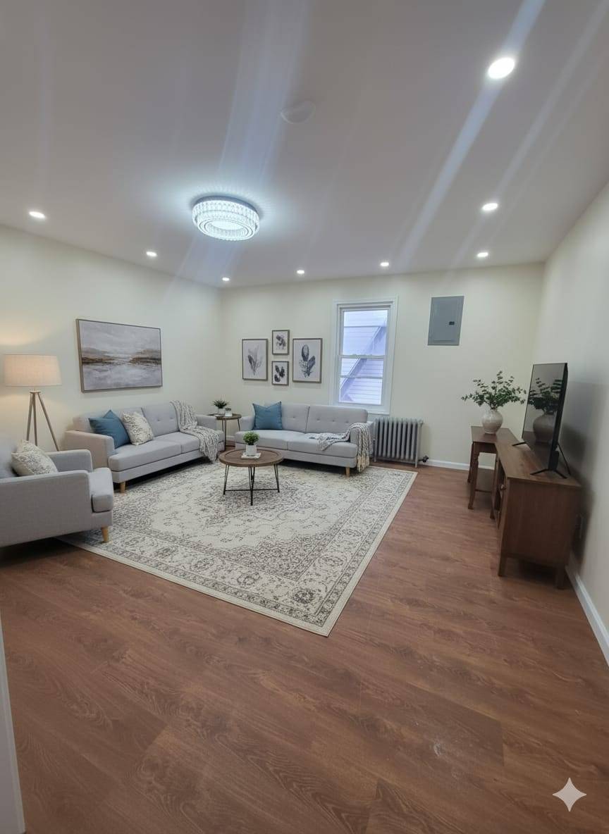 #12 photo, 10035  204th Street, Hollis , NY 11423