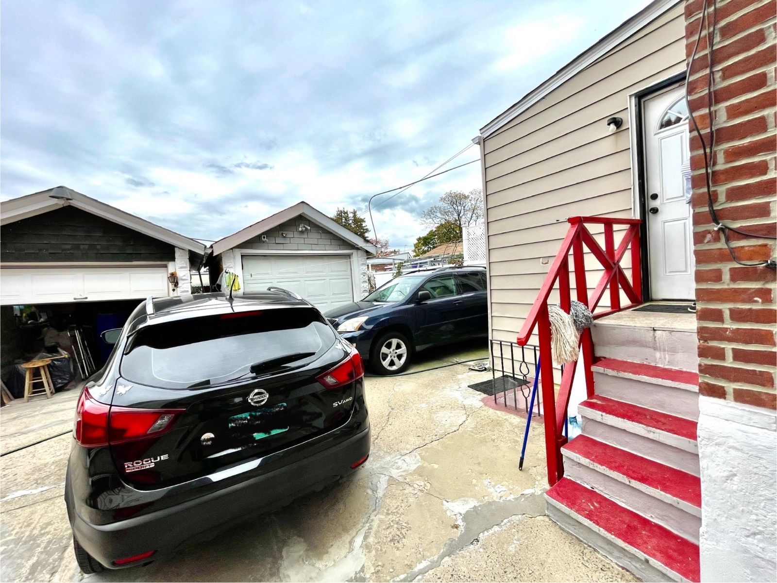 #13 photo, 2726  Pearsall Avenue, Laconia , NY 10469