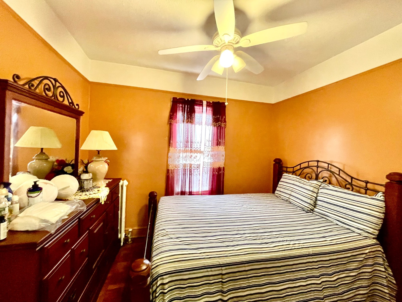 #6 photo, 2726  Pearsall Avenue, Laconia , NY 10469