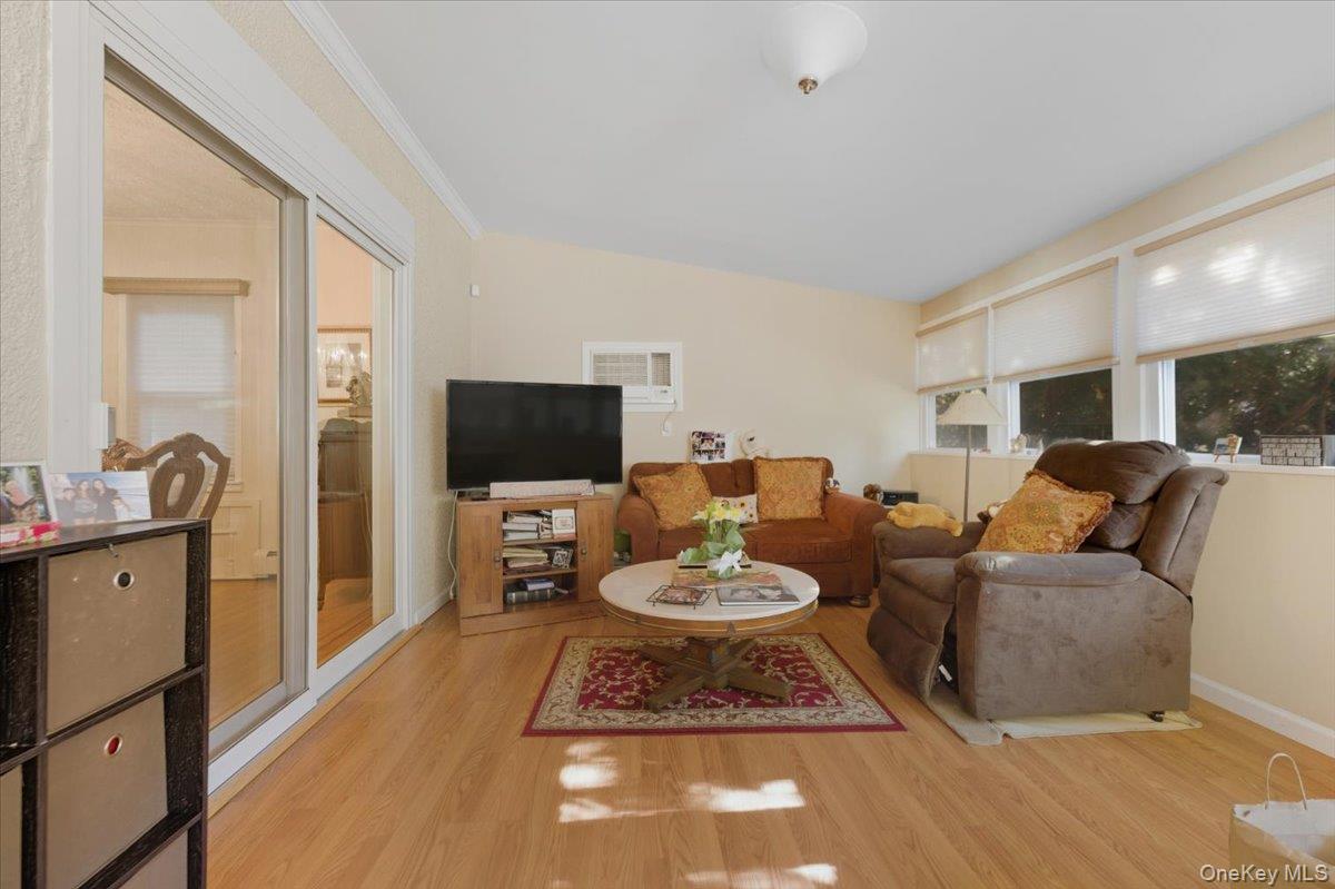 #7 photo, 1053 Quentin Place, Woodmere , NY 11598