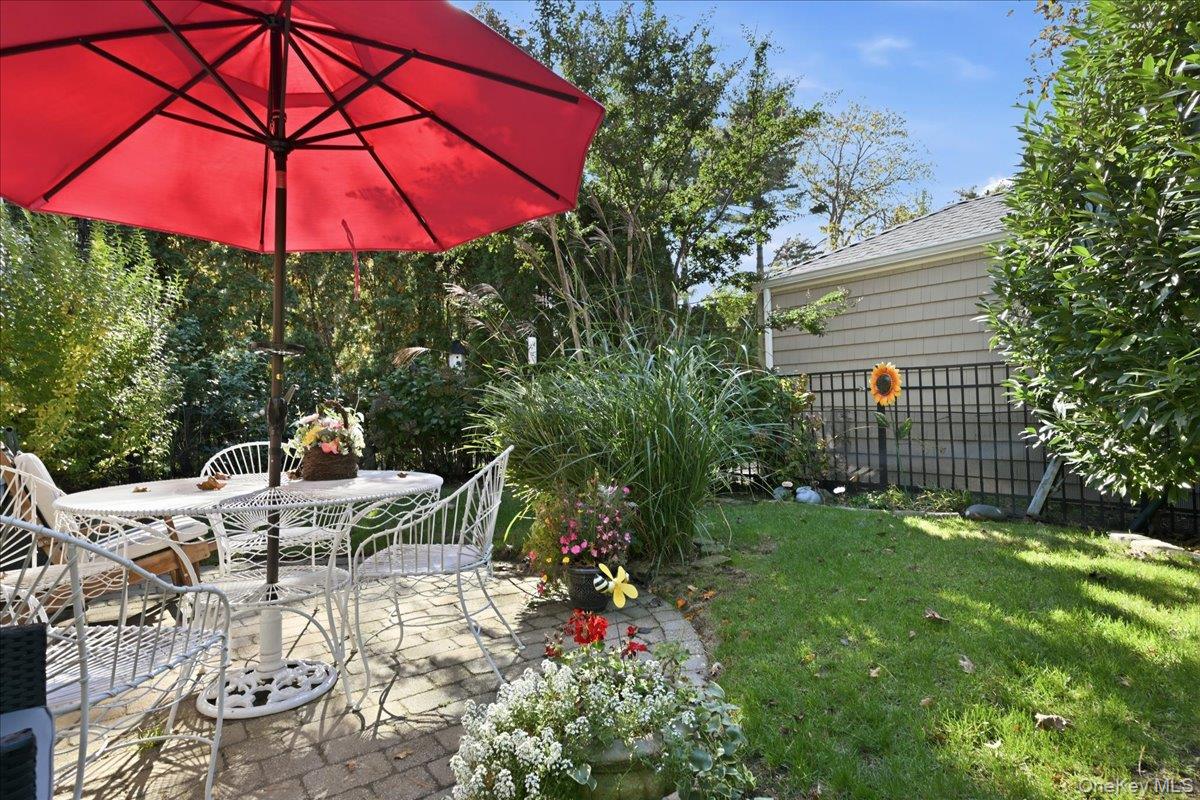 #19 photo, 72 Harrison Street, Garden City , NY 11530
