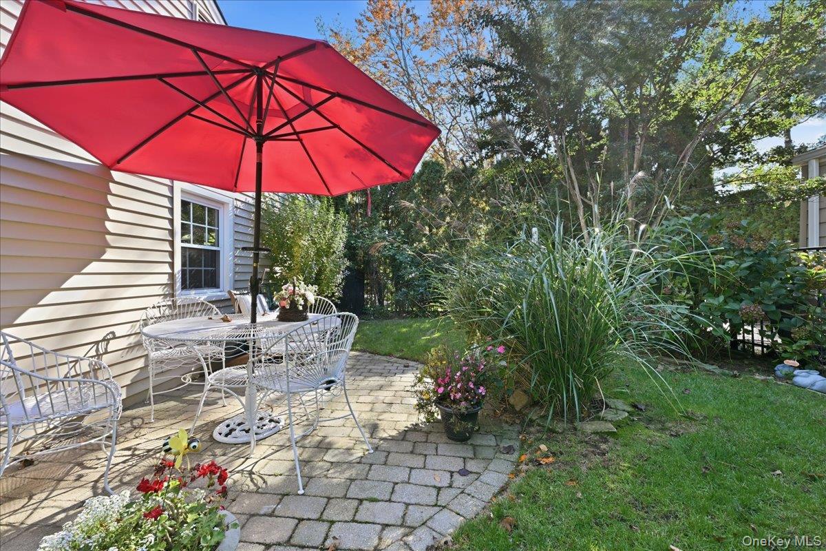 #20 photo, 72 Harrison Street, Garden City , NY 11530