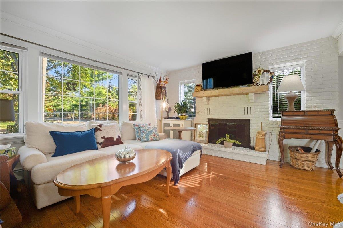 #3 photo, 72 Harrison Street, Garden City , NY 11530