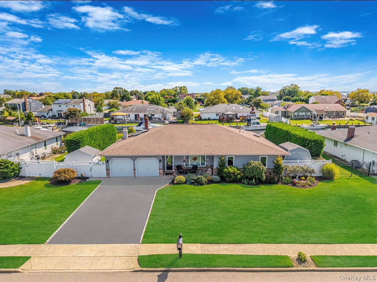 #1 photo, 25 Harbor Court, Copiague , NY 11726