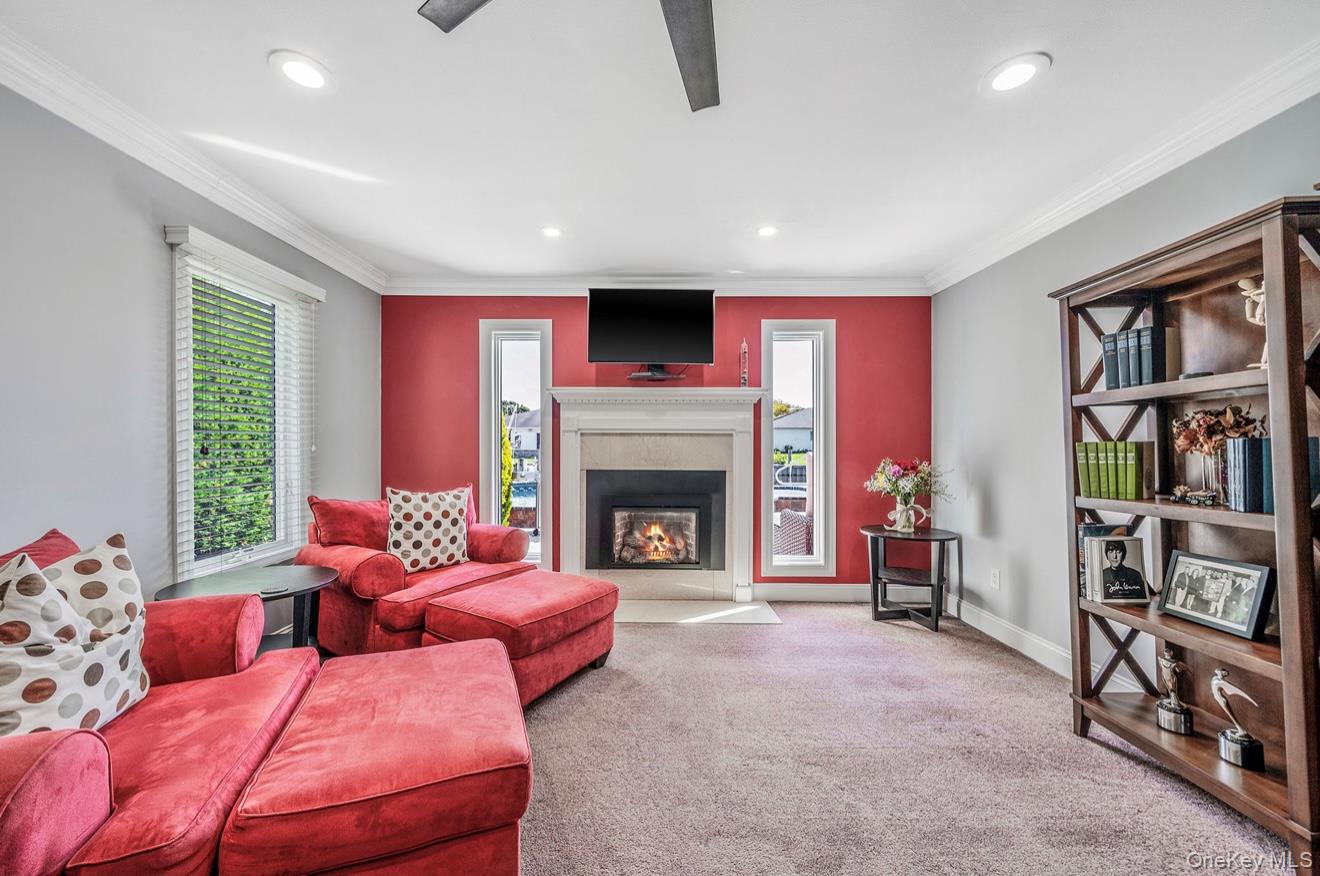 #15 photo, 25 Harbor Court, Copiague , NY 11726