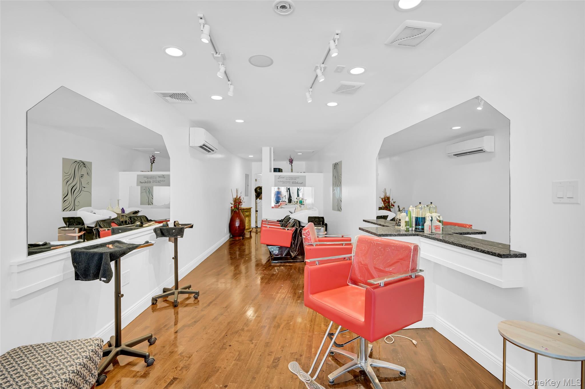 #13 photo, 2-4 Broadway, Valhalla , NY 10595