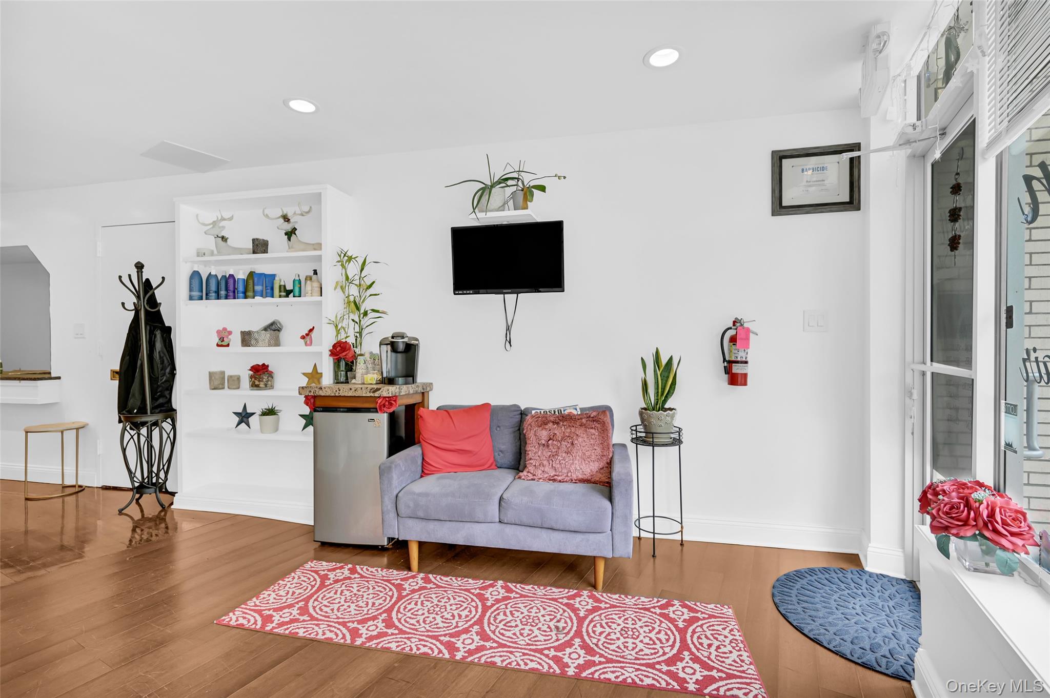 #16 photo, 2-4 Broadway, Valhalla , NY 10595