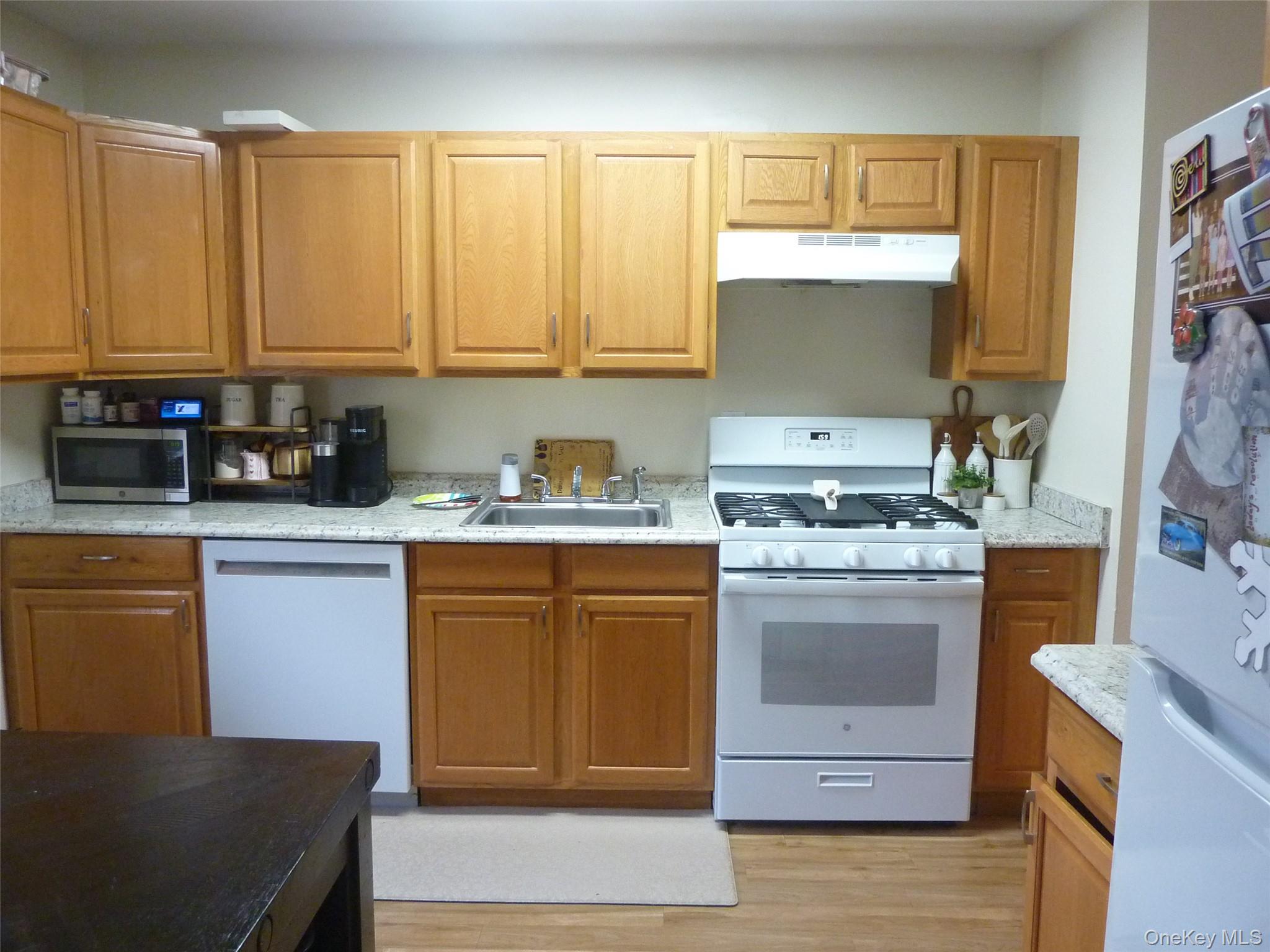 #8 photo, 143 Parkside Drive, Suffern , NY 10901