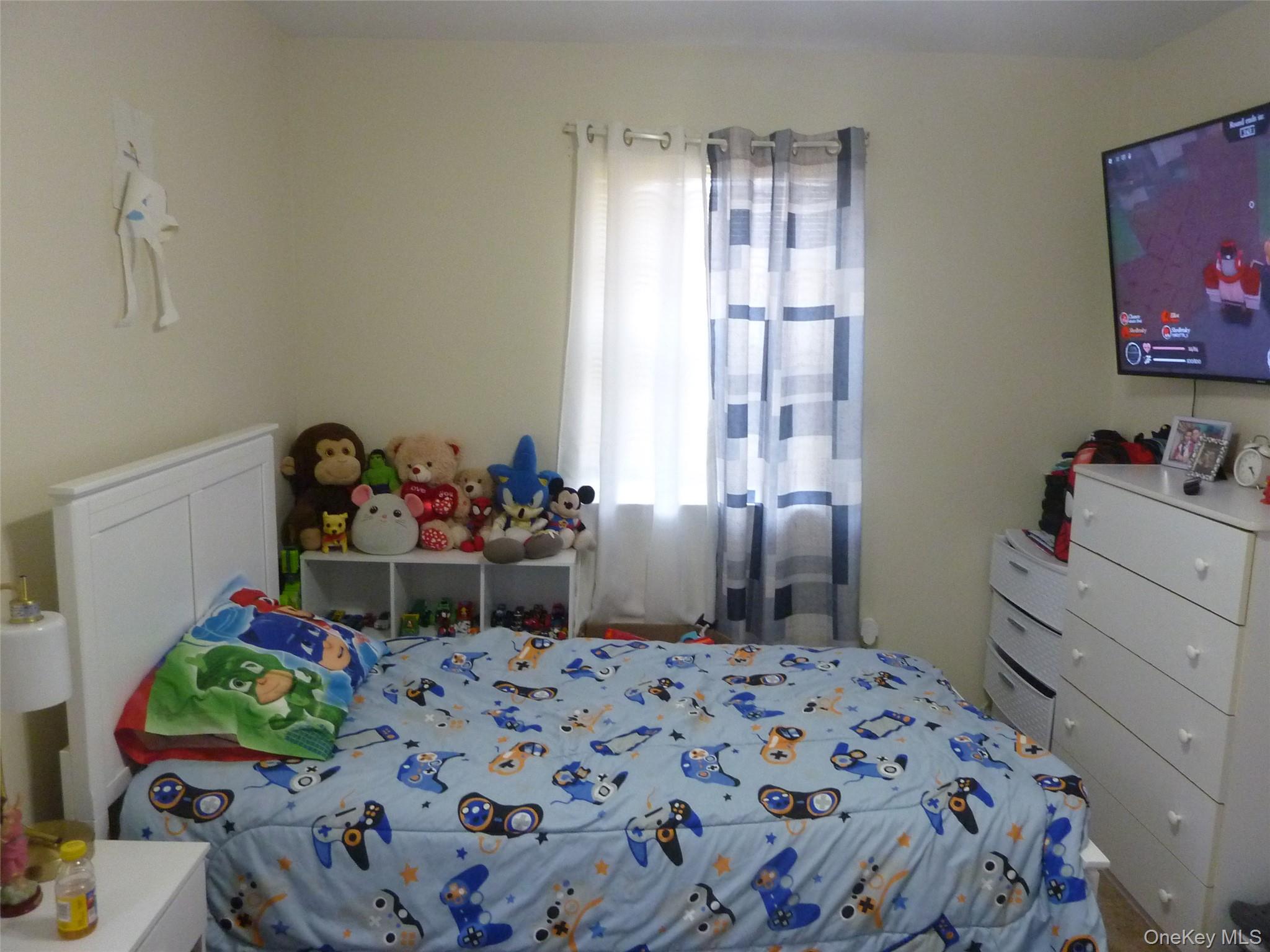 #9 photo, 143 Parkside Drive, Suffern , NY 10901