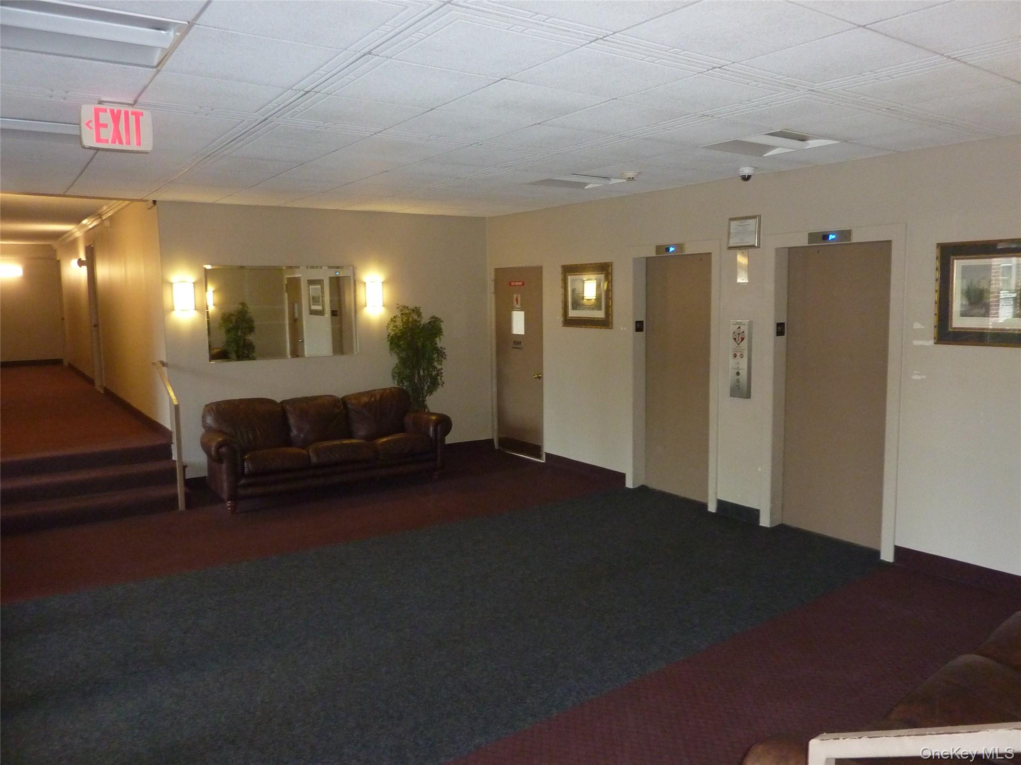 #7 photo, 35 Park Avenue, Suffern , NY 10901