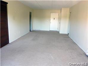 #9 photo, 35 Park Avenue, Suffern , NY 10901