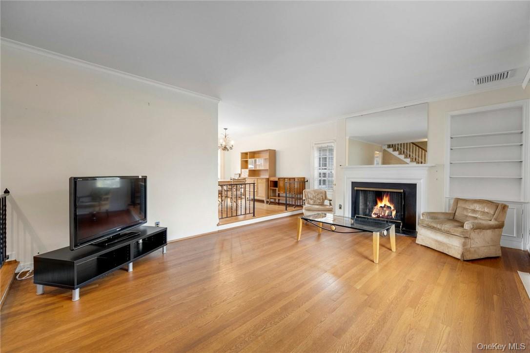 #4 photo, 29 Old Orchard Road, Rye Brook , NY 10573