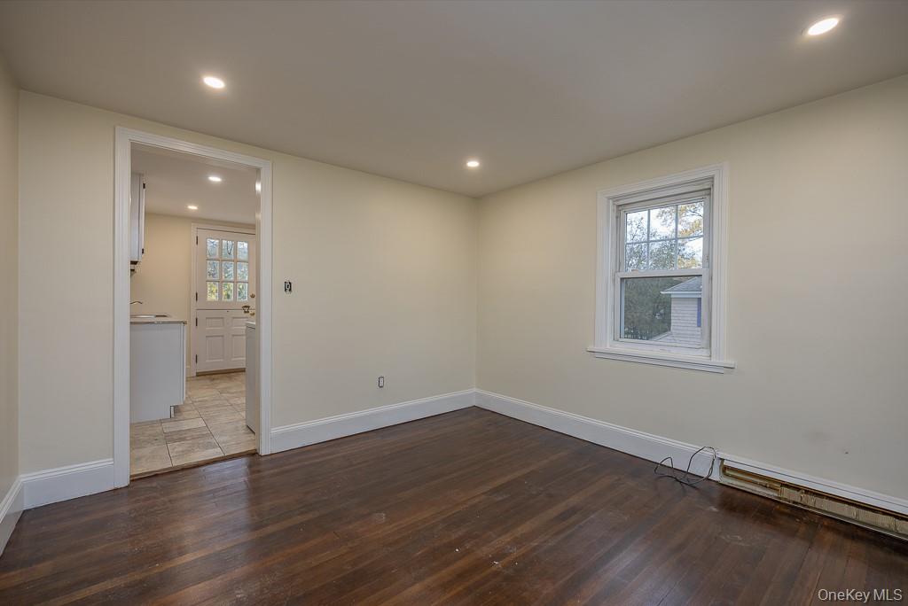 #7 photo, 5 W Stone Street, Newburgh , NY 12550