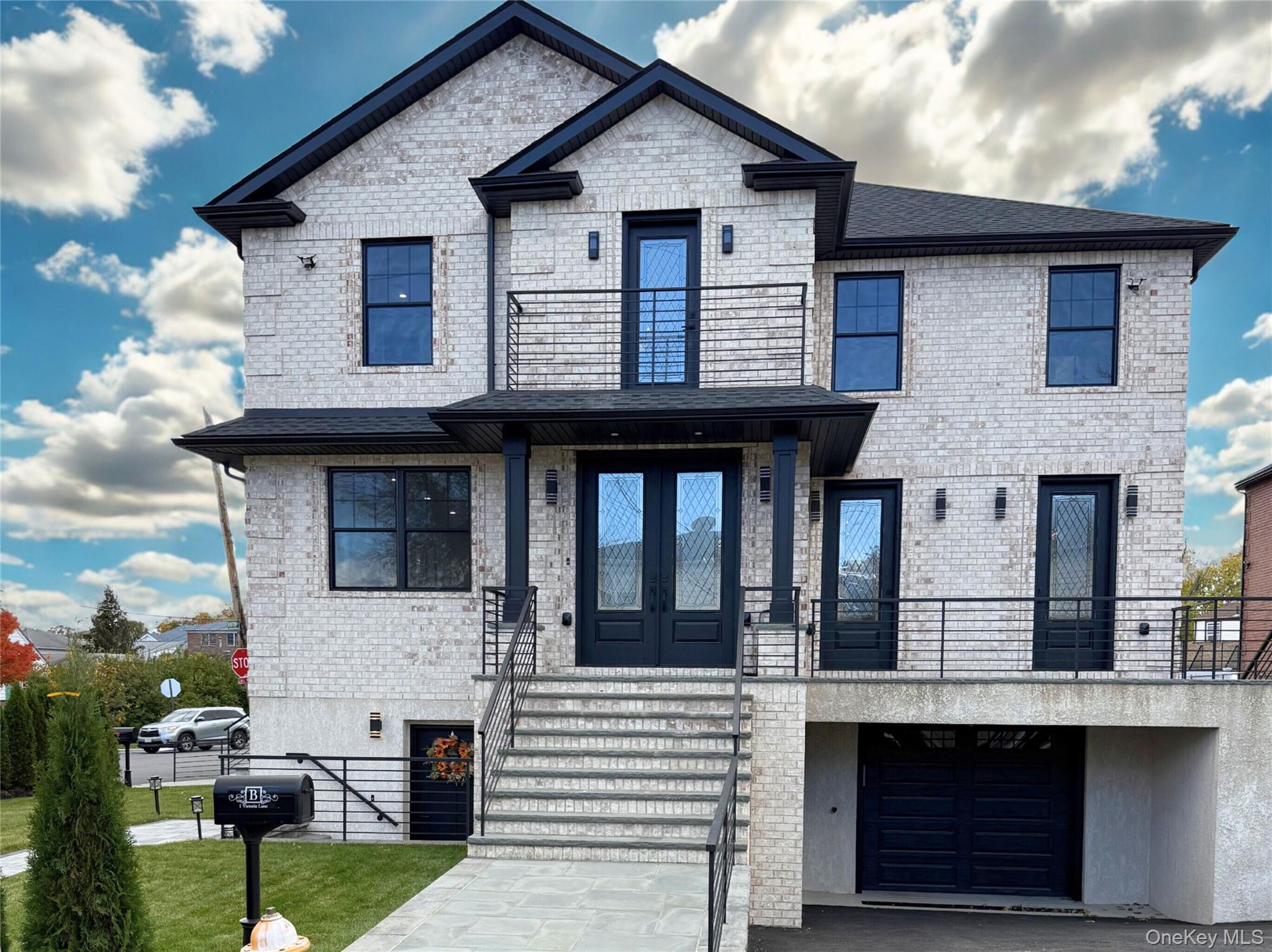 #1 photo, 1 Victoria Lane, Yonkers , NY 10701